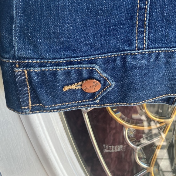 NWOT Small Wrangler Jean Jacket - Picture 9 of 9